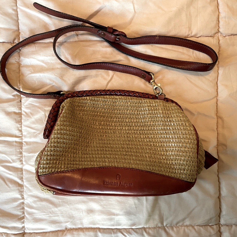 Straw purse